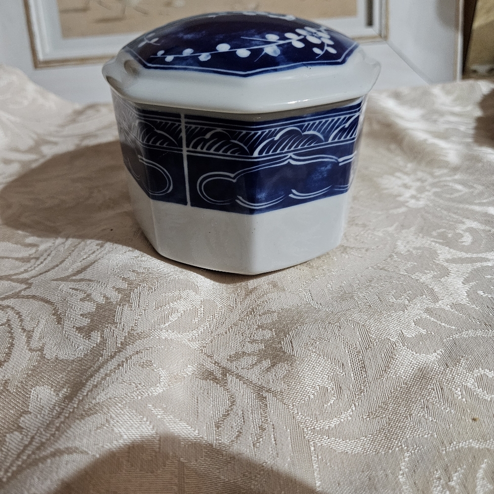 Mikasa plum blossoms sugar bowl with lid